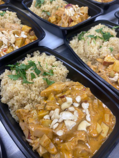 MASSAMAN JACKFRUIT CURRY BEEE BOWL